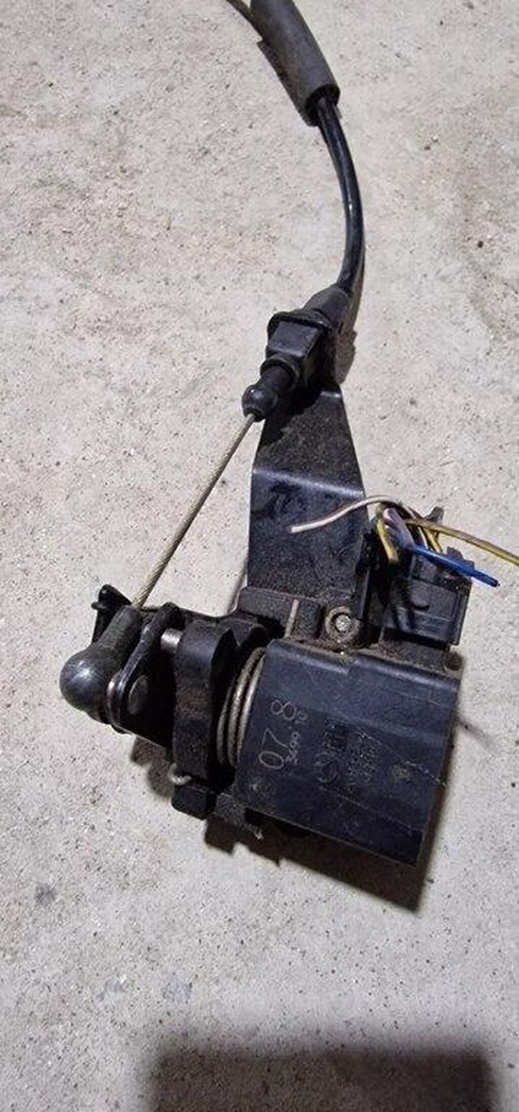 "Mercedes-Benz" qaz pedalı Mercedes benz qaz pedal. 20azn dən — Digər, Bakı (3)