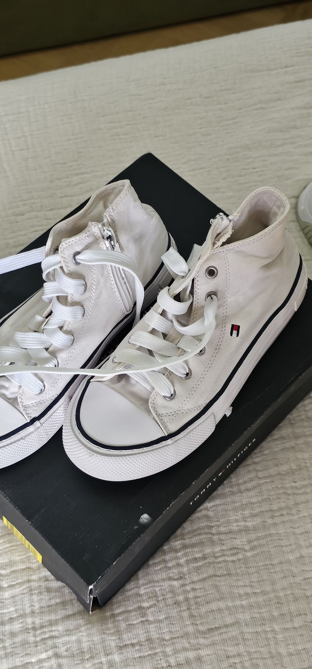 Rəng - Ağ Krossovkalar, Tommy Hilfiger, Ölçü: 35, Uniseks — Uşaq ayakkabısı, Bakı (2)