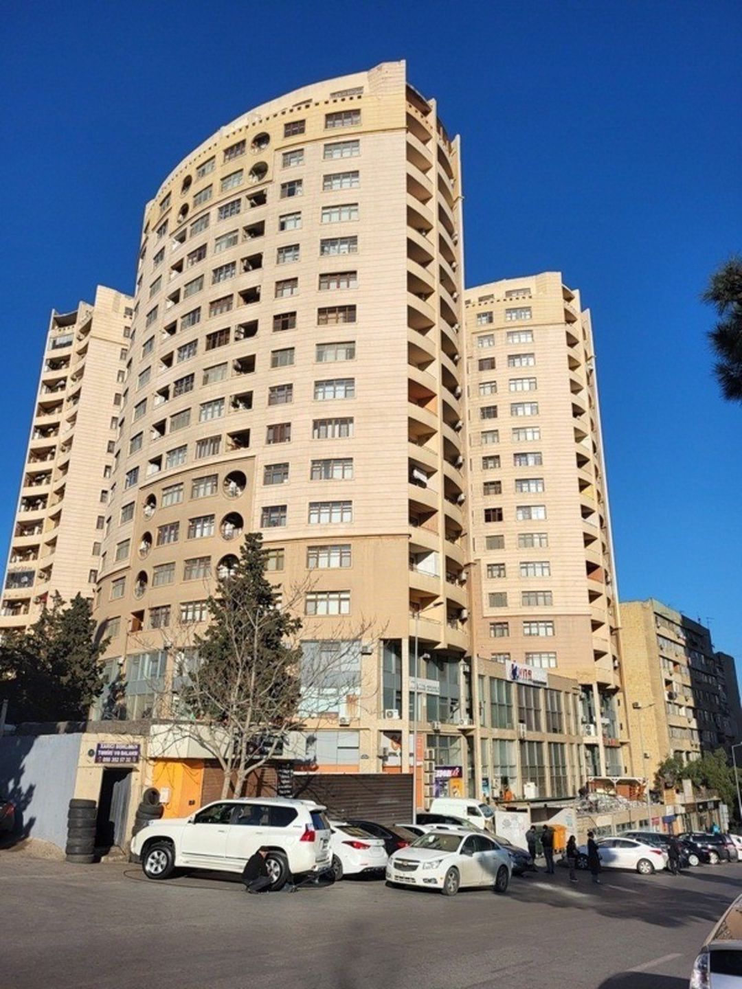 Satılır obyekt 77 m² — Əmlak, Bakı (2)