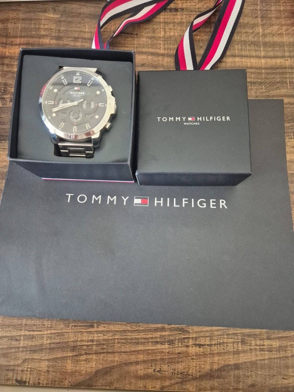 Tommy Hilfiger kişi qol saatı - Brend: Tommy Hilfiger (Watches — Qol saatları, Bakı (3)