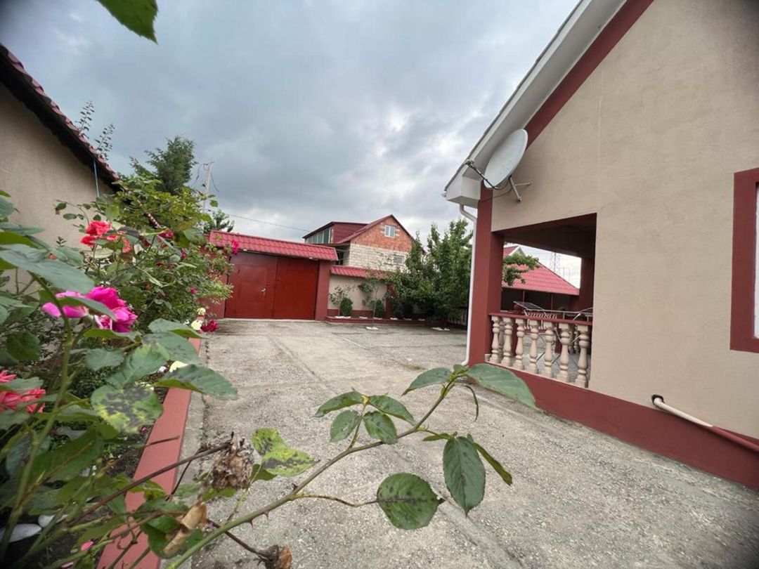 İcarəyə verilir 2 otaqlı həyət evi/bağ evi 150 m² — Ev, villa, Quba (4)