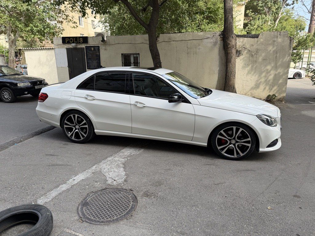 Mercedes E 220, 2.1 L, 2014 il, 206 000 km — Avtomobillər, Bakı (4)