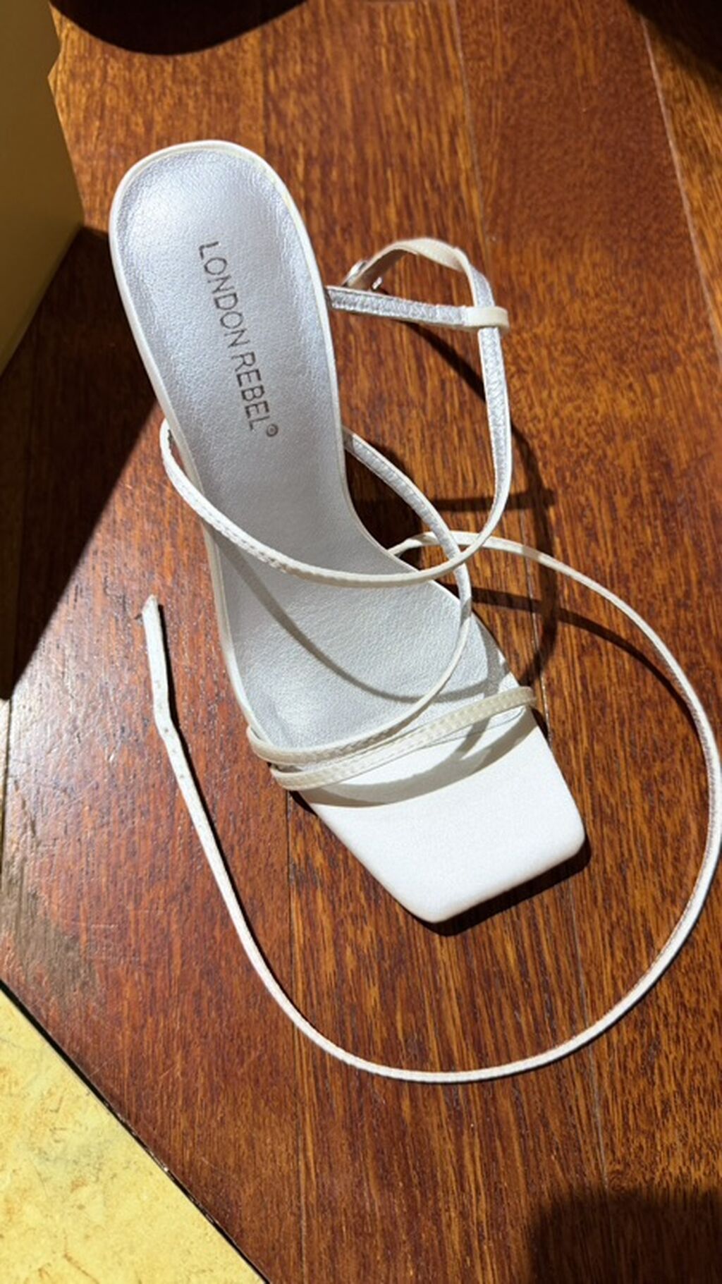 London Rebel qadın sandaleti – ağ rəng Ölçü 38/5 - Model: London — Sandal, Bakı (3)