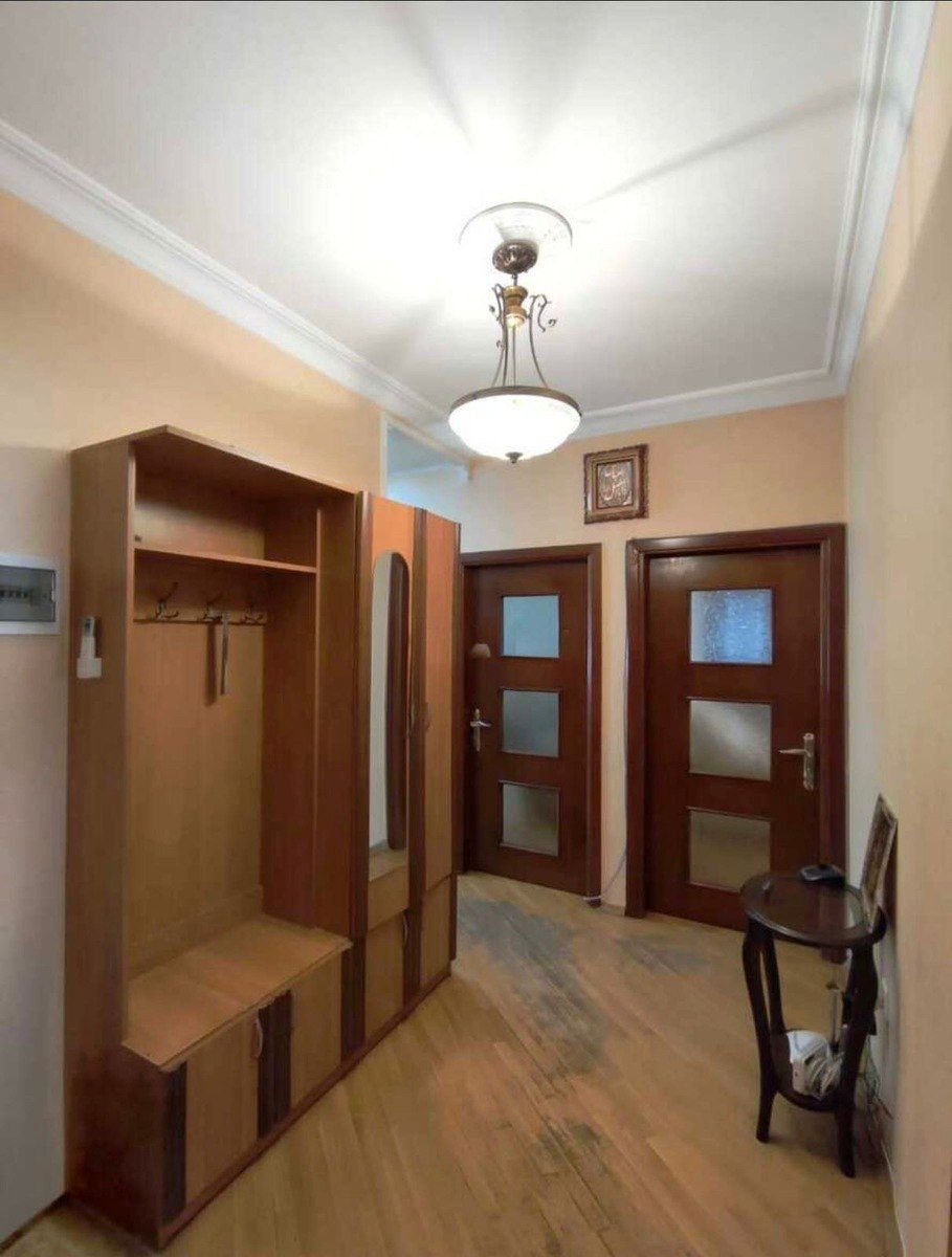Satılır 4 otaqlı köhnə tikili 105 m² — Mənzil, Bakı (9)