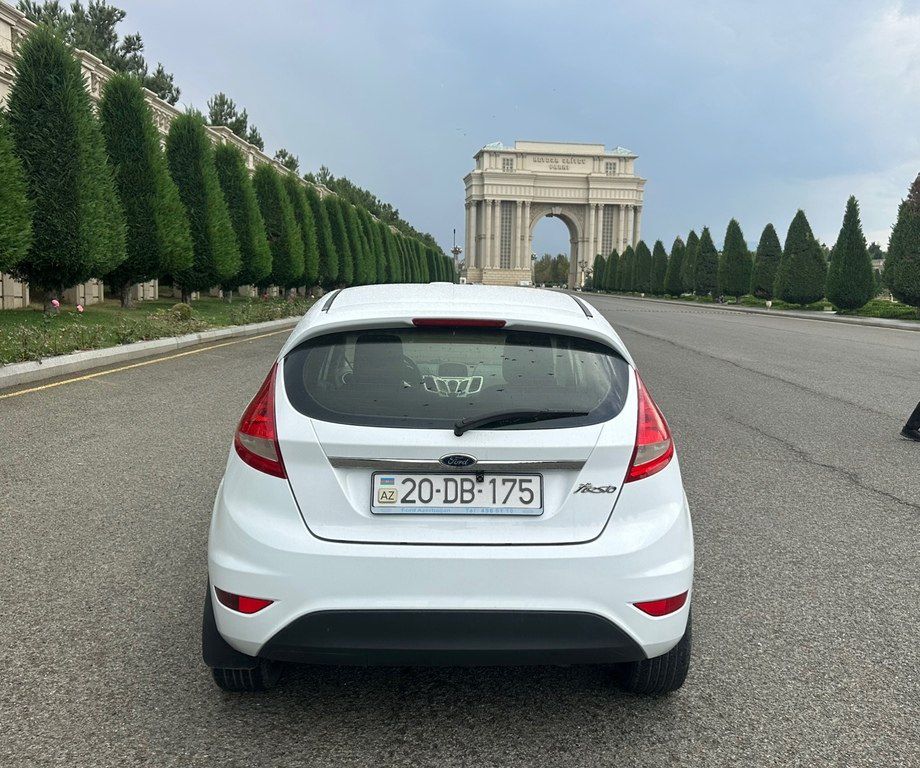 Ford Fiesta, 1.4 L, 2011 il, 160 000 km 20-DB-175 — Avtomobillər, Gəncə (2)