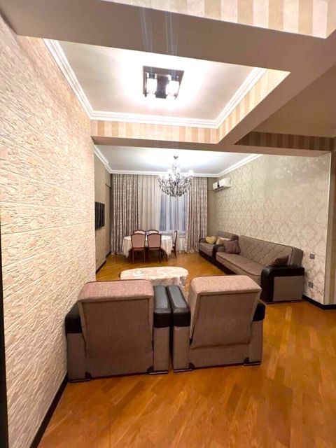 Satılır 3 otaqlı yeni tikili 100 m² — Bakı
