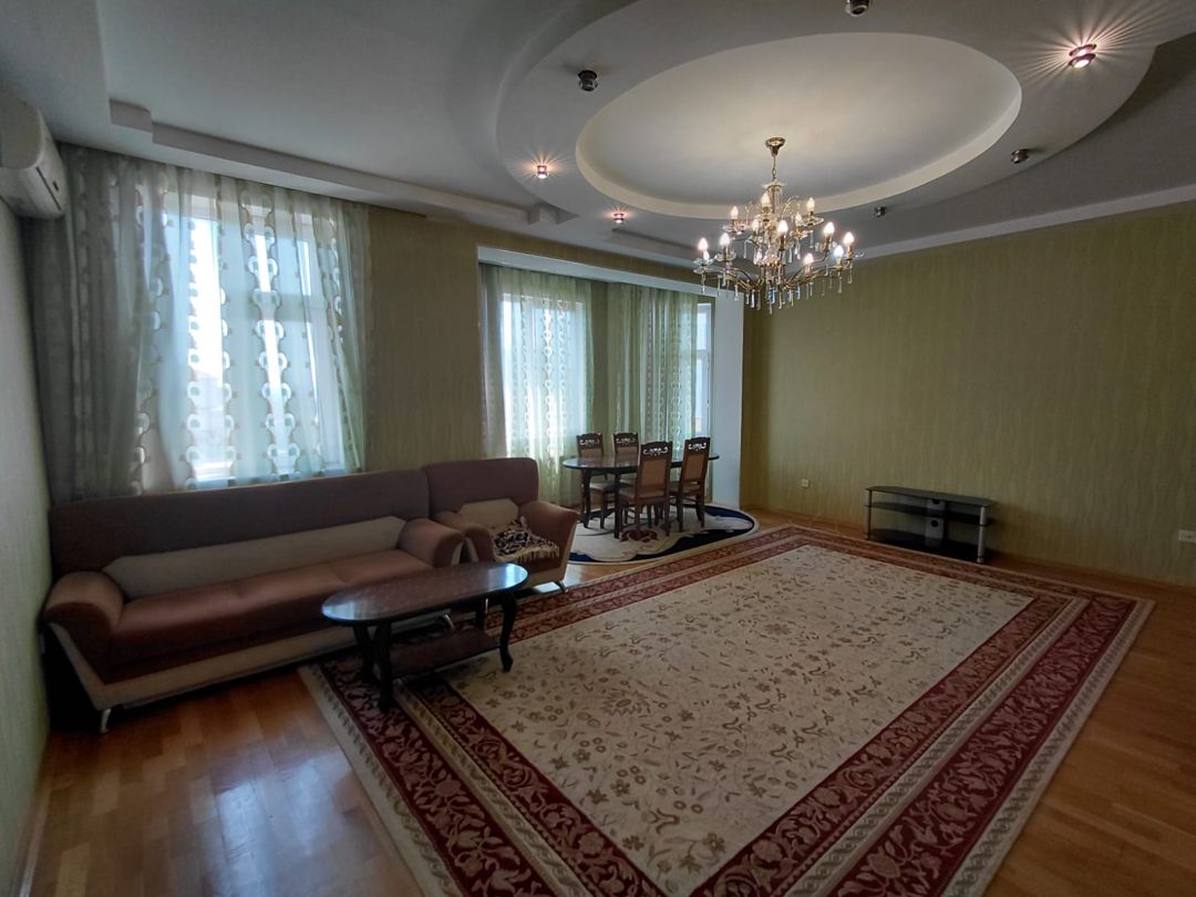 Satış: 3 otaqlı Yeni tikili, 130 m², Yasamal rayonu — Mənzil, Bakı (4)