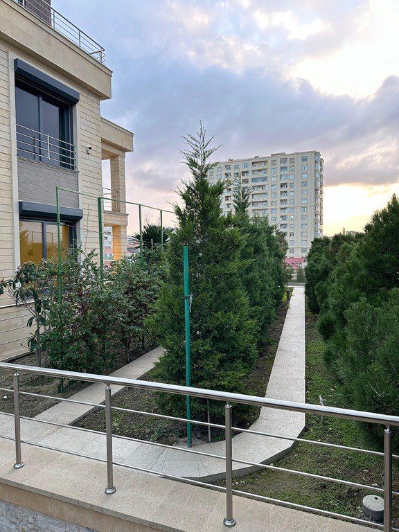 Satılır 8 otaqlı həyət evi/bağ evi 1400 m² — Ev, villa, Bakı (12)