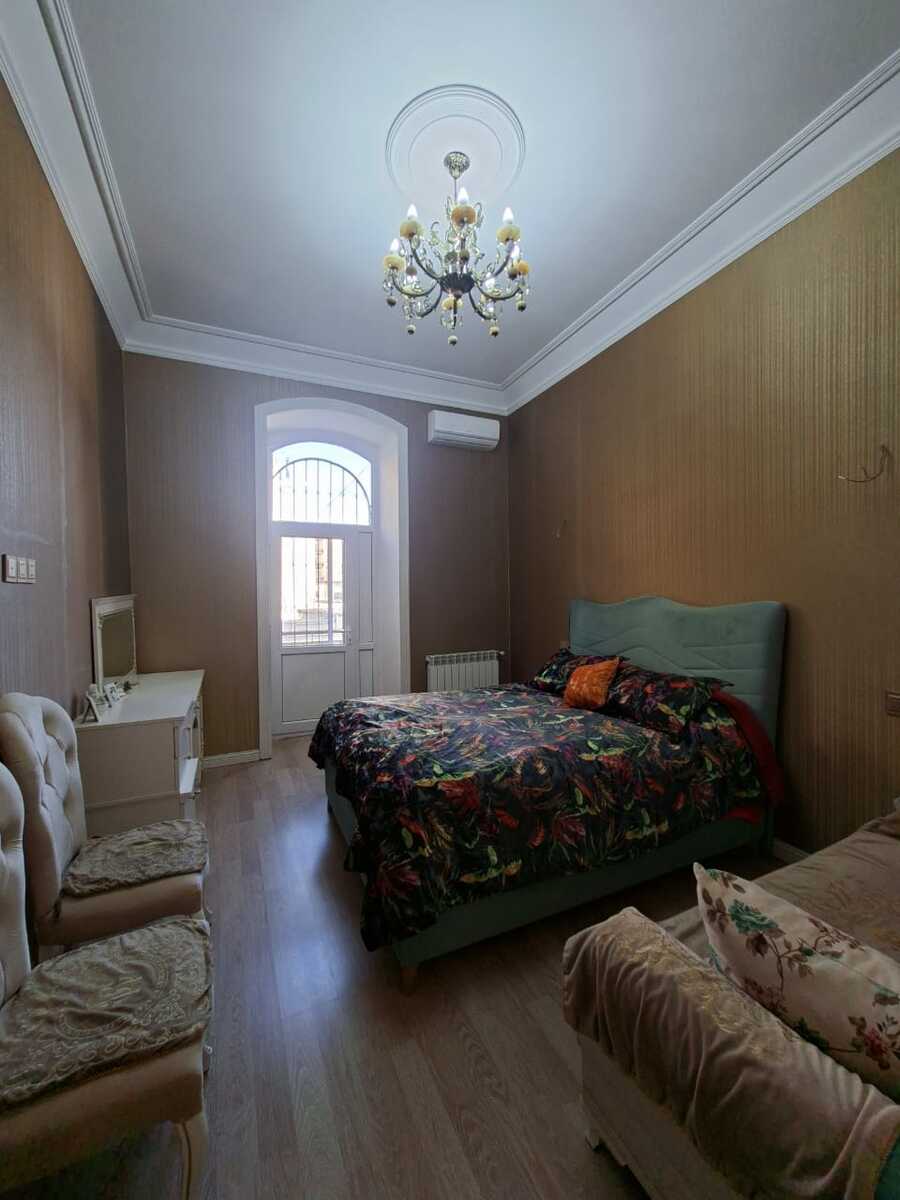 Satılır 4 otaqlı köhnə tikili 84 m² — Mənzil, Bakı (4)