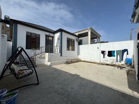 Satılır 3 otaqlı həyət evi/bağ evi 140 m² — Bakı