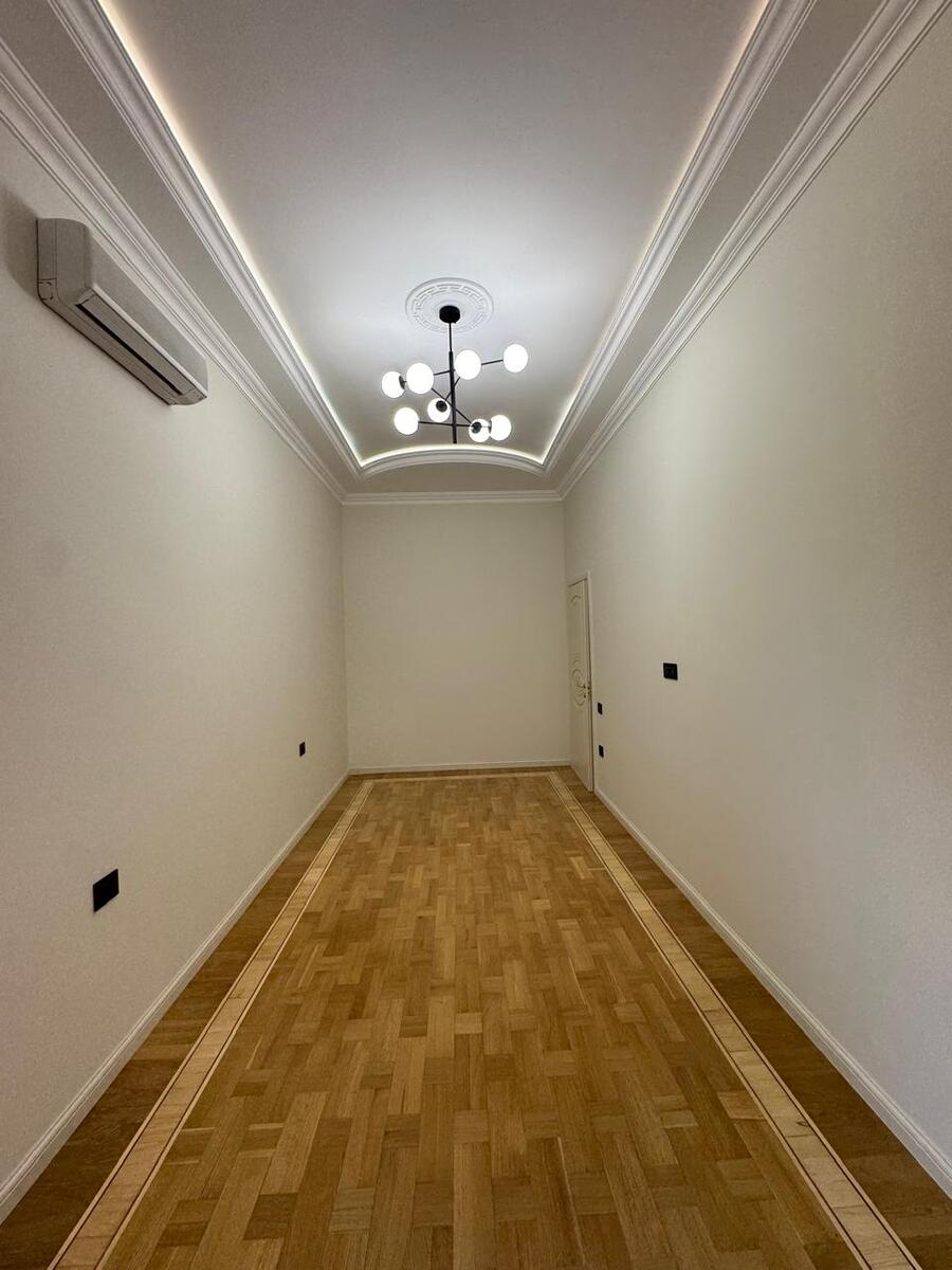 Satılır 10 otaqlı həyət evi/bağ evi 550 m² — Ev, villa, Bakı (7)