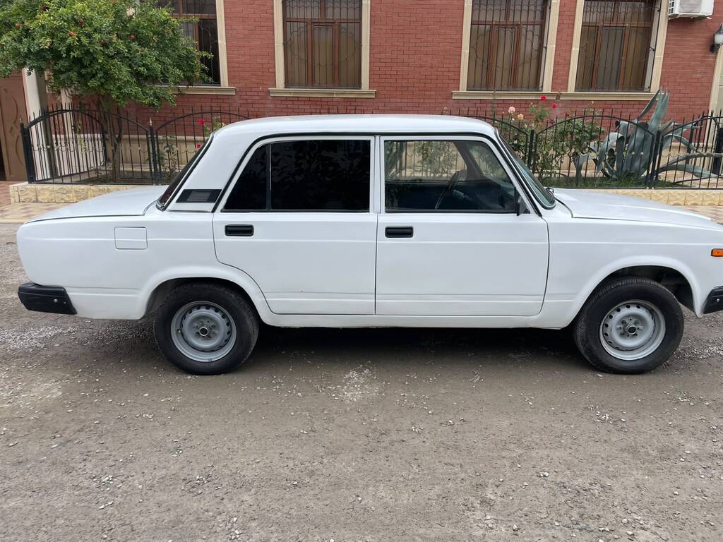 Lada (VAZ) 2107, 1.6 L, 2004 il, 290 000 km 99-MO-207 — Avtomobillər, Gəncə (3)