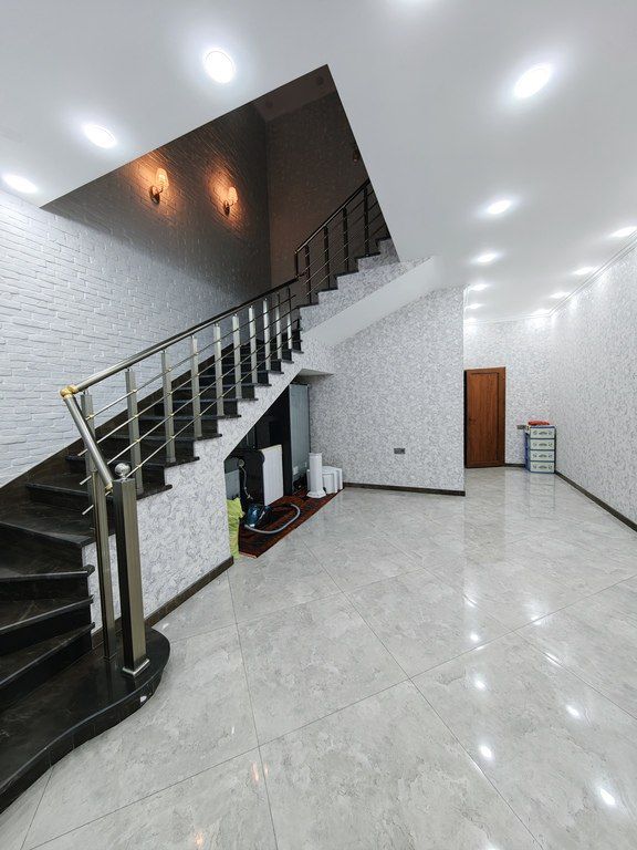 Satılır 4 otaqlı həyət evi/bağ evi 200 m² — Ev, villa, Bakı (4)