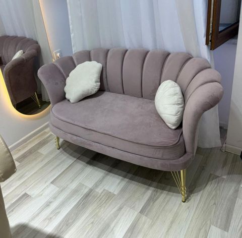 Divan az işlənib 170₼. Endirim üçün qəti yazmayın. Ünvan Razin (NRR) — Bakı