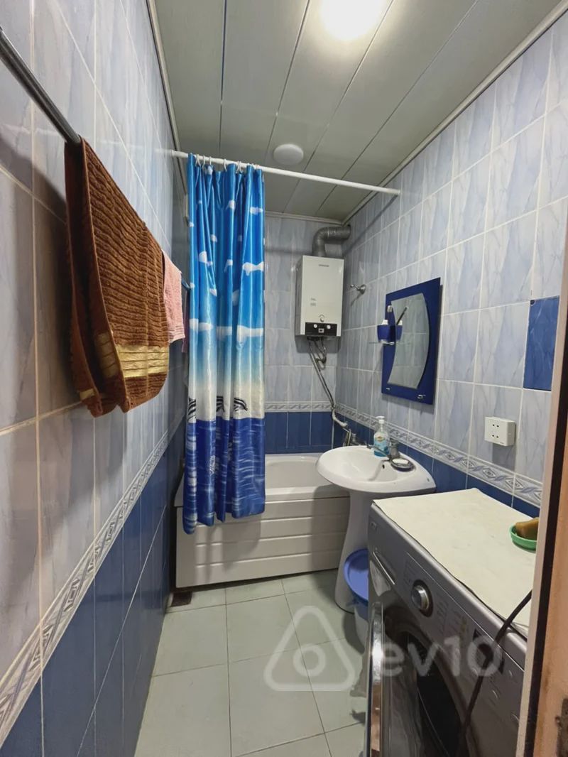 For sale: 3-room apartment (old building), 85 m² — Mənzil, Bakı (10)