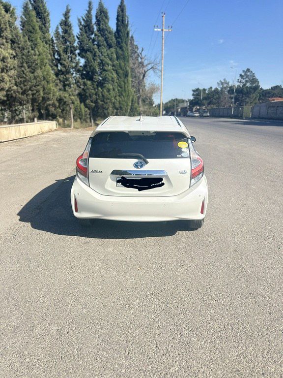 Toyota Aqua, 1.5 L, 0.87 kWh, 2019 il, 201 000 km — Avtomobillər, Sumqayıt (4)