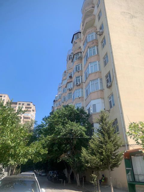 Satış: 3 otaqlı Yeni tikili, 130 m², Yasamal rayonu — Bakı