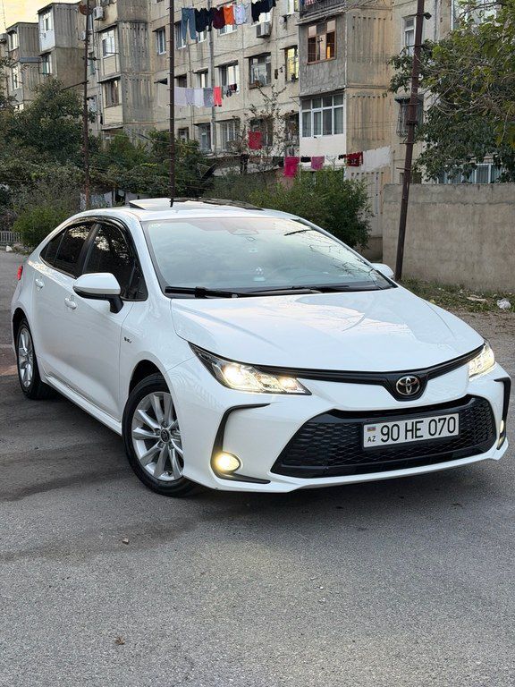 Toyota Corolla, 1.8 L, 0.85 kWh, 2025 il, 52 500 km — Avtomobillər, Bakı