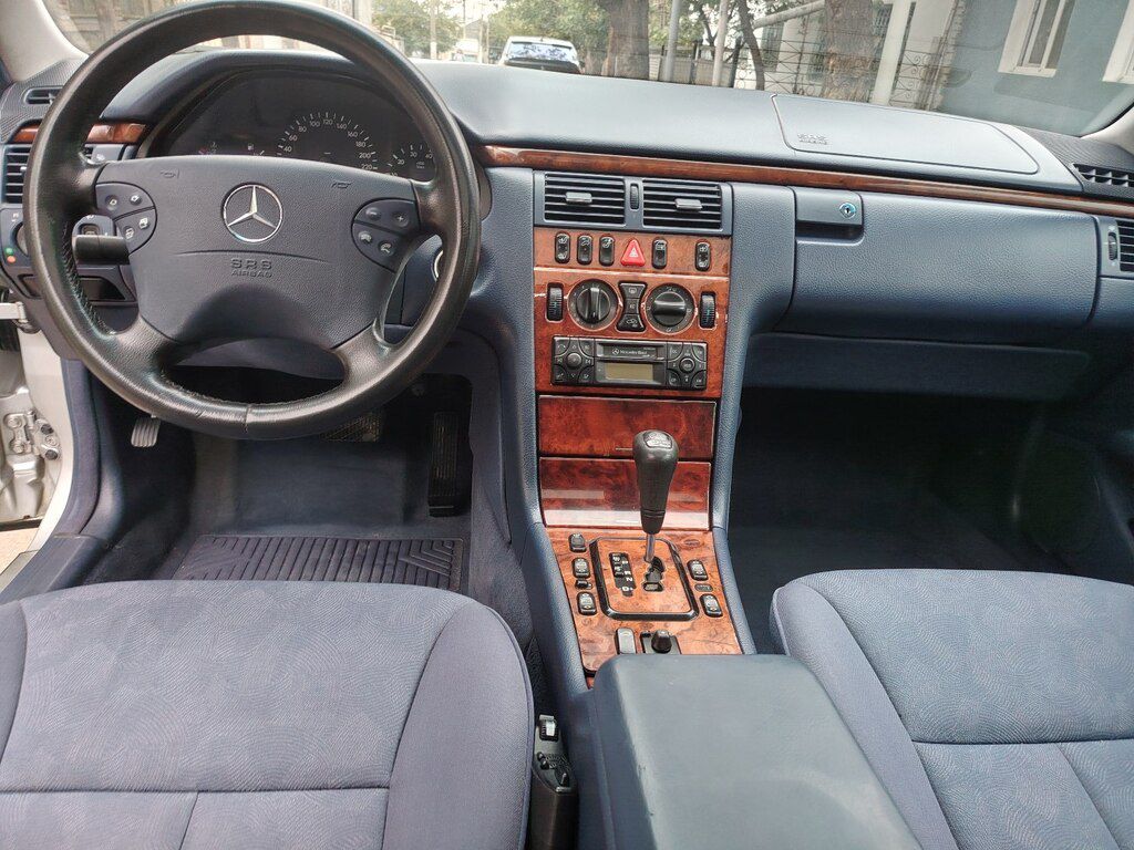 Mercedes E 240, 2.4 L, 2000 il, 240 000 km 99-AA-999 — Avtomobillər, Gəncə (3)
