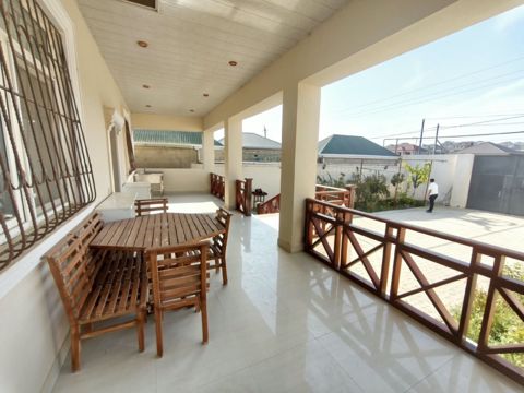 Satılır 3 otaqlı həyət evi/bağ evi 110 m² — Bakı