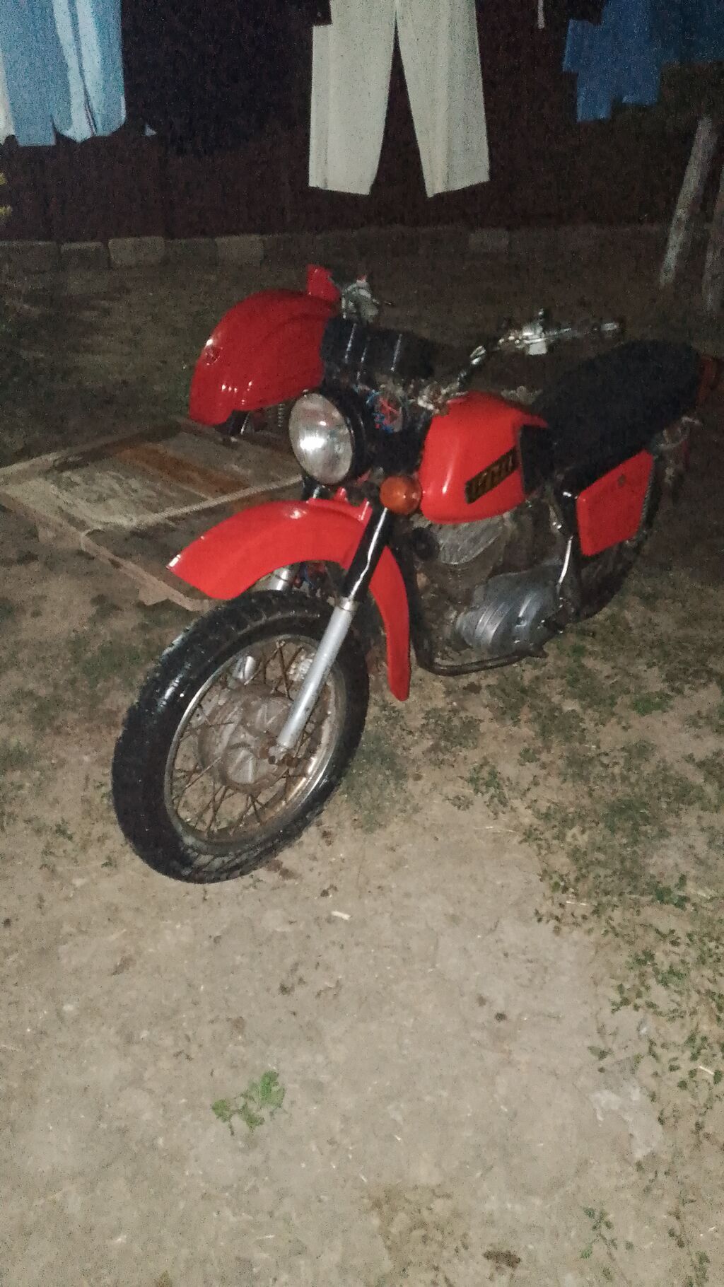 Qırmızı yükləmə qoşqulu motosiklet - Tip: Yük daşımaq üçün — Motosikletlər, Masallı (4)