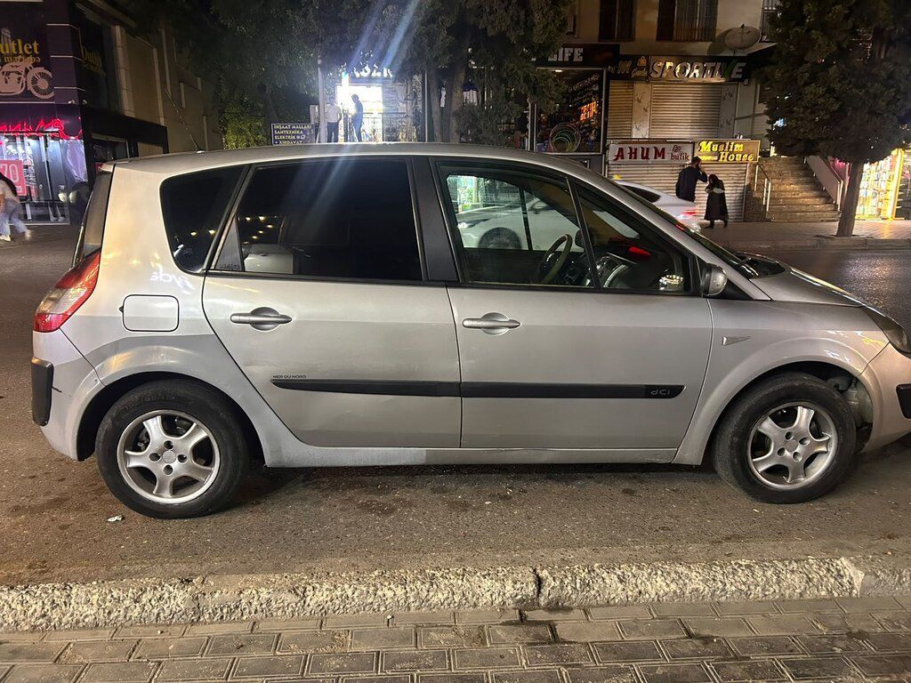 Renault Scenic, 1.5 L, 2008 il, 300 000 km 99-TB-576 — Avtomobillər, Bakı (7)