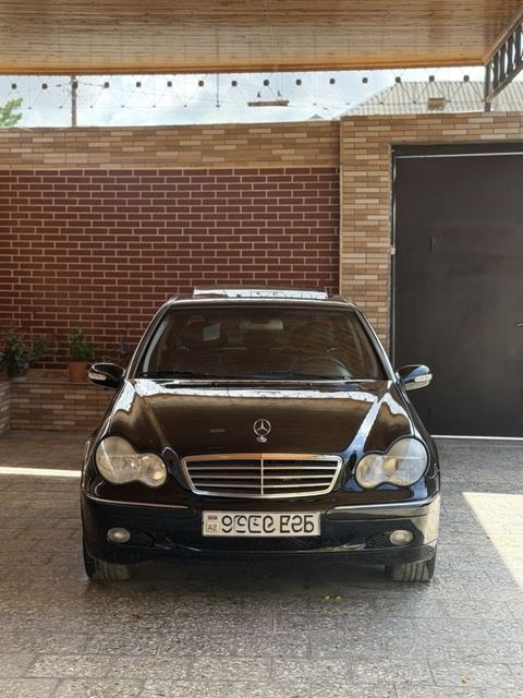 Mercedes C 240, 2.6 L, 2002 il, 383 000 km — Bakı