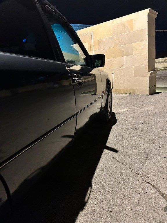 Mercedes 300 E 4MATIC, 3.0 L, 1992 il, 350 000 km 77-NK-258 — Avtomobillər, Bakı (5)
