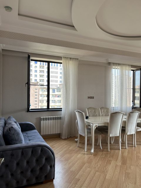 İcarəyə verilir 3 otaqlı yeni tikili 80 m² — Bakı