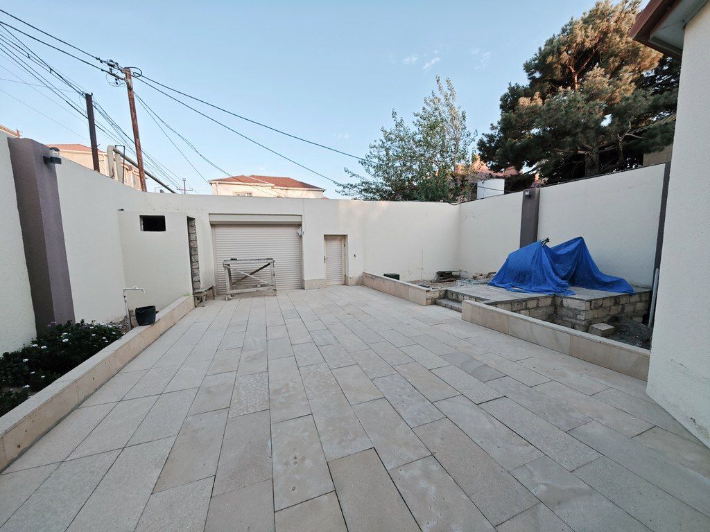 Satılır 4 otaqlı həyət evi/bağ evi 200 m² — Ev, villa, Bakı (2)