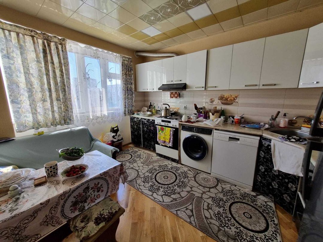 Satılır 2 otaqlı köhnə tikili 65 m² — Mənzil, Bakı (2)