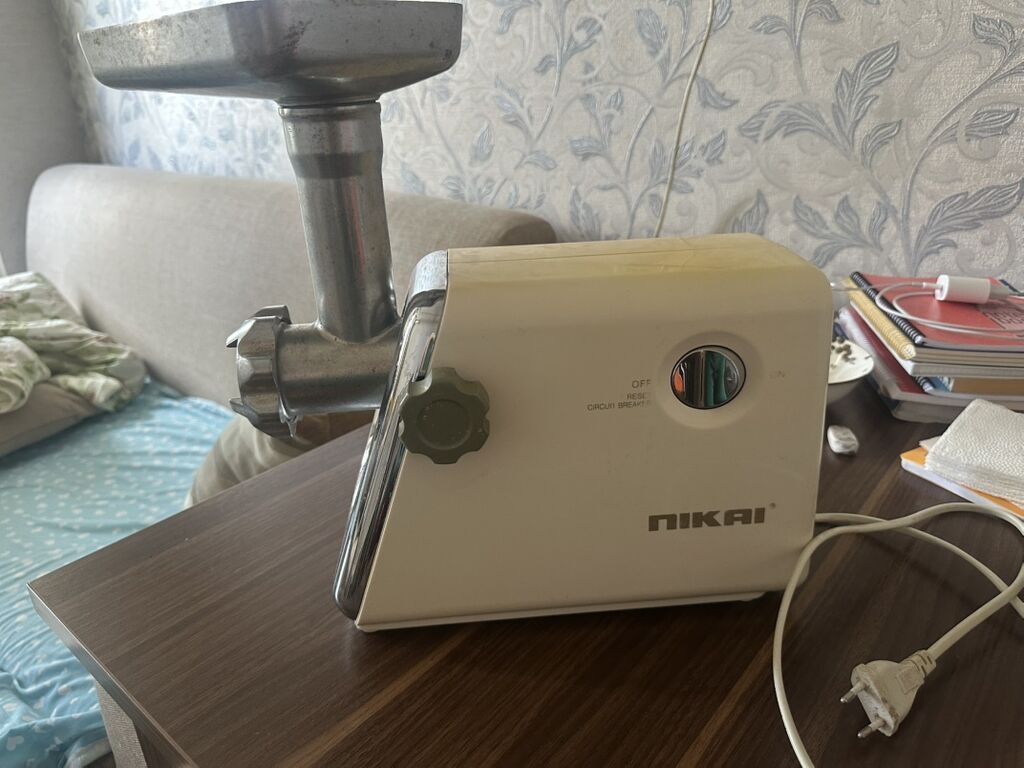 Nıkaı elektrik ətçəkən - Brend: Nıkaı - Növ: Elektrik ətçəkən (meat — Ət xırdalayıcılar və qurğular, Xırdalan (2)