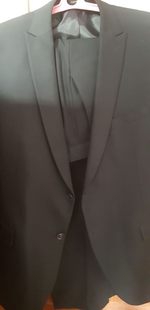 Morven Premium Edition kişi kostyumu. Slim fit kəsimə malikdir və daha — Bakı