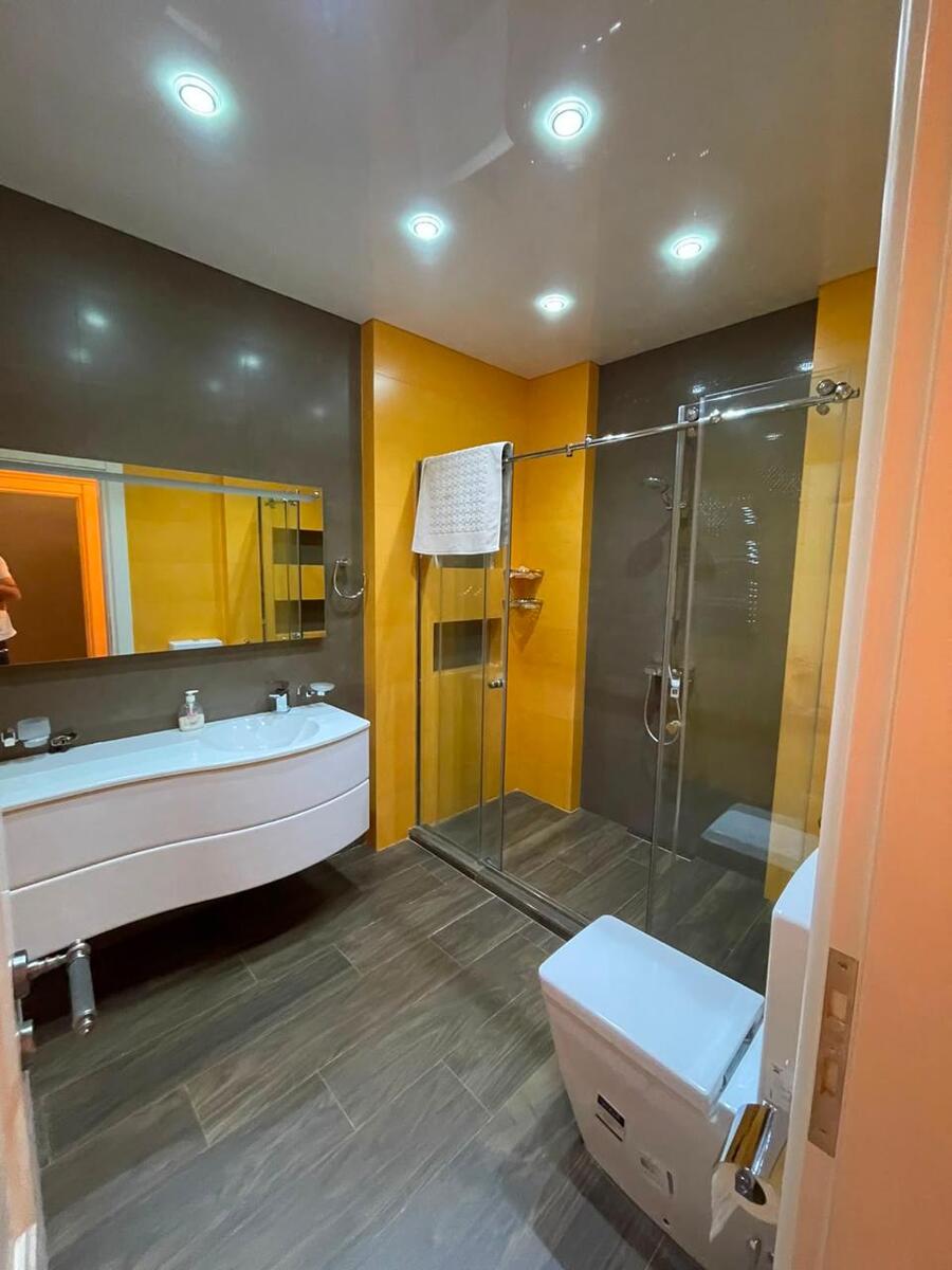 Satılır 5 otaqlı yeni tikili 225 m² — Mənzil, Bakı (12)