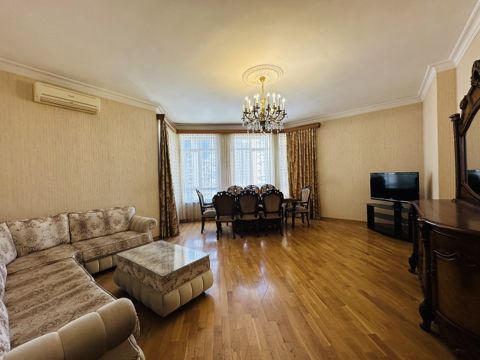 İcarəyə verilir 3 otaqlı yeni tikili 125 m² — Bakı