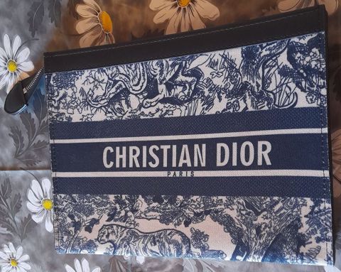 Klatç, Christian Dior, Yeni — Digah