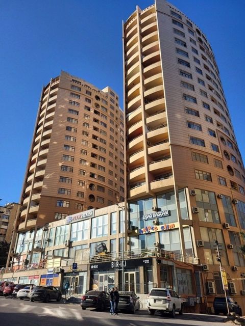 Satılır obyekt 77 m² — Bakı