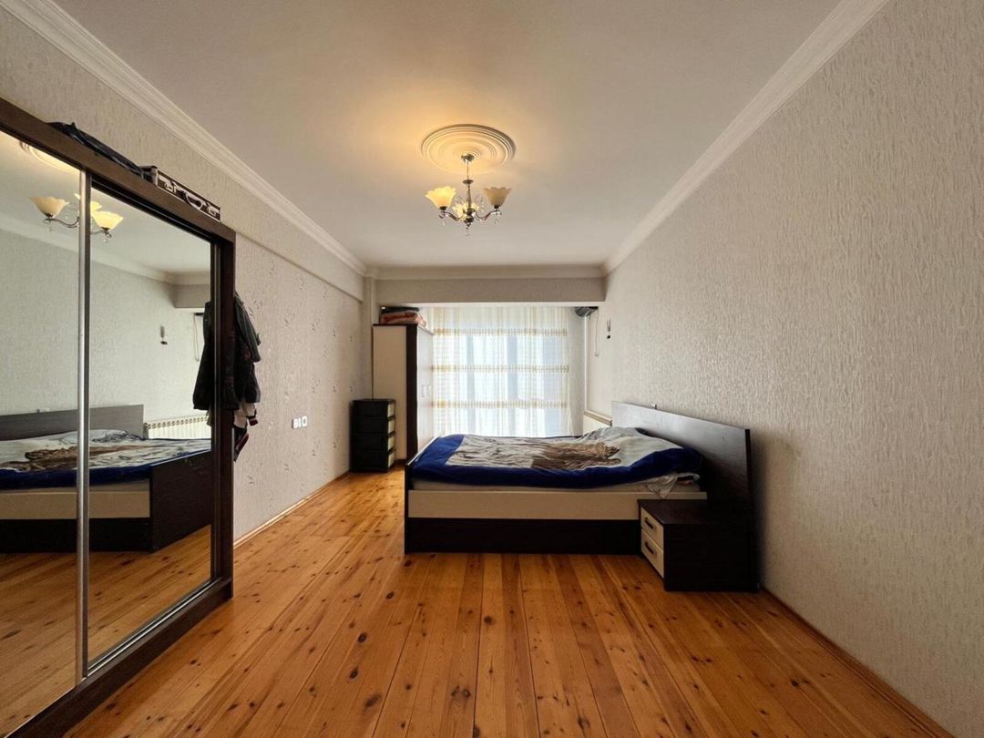 Satılır 2 otaqlı köhnə tikili 114 m² — Mənzil, Bakı (6)