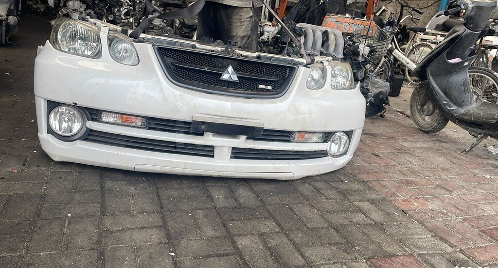 Ehtiyat hissələri Mitsubishi Airtrek və digər modellər — Bakı