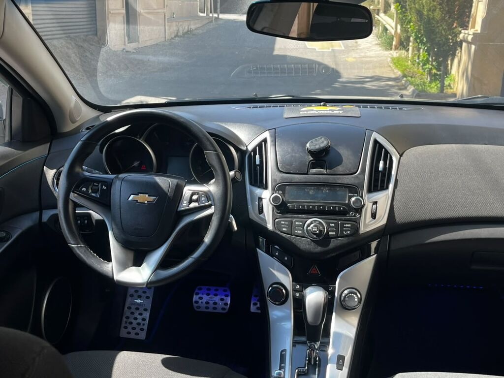 Chevrolet Cruze: 1.8 l 2013 il 229000 km Sedan — Avtomobillər, Masazır