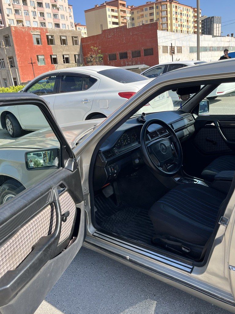 Mercedes 200 E, 2.0 L, 1993 il, 111 111 km 90-TJ-824 — Avtomobillər, Bakı (6)