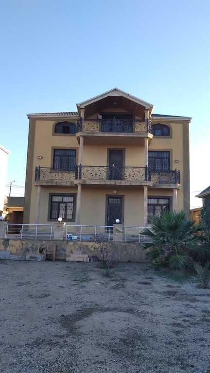 Satılır 6 otaqlı həyət evi/bağ evi 360 m² — Bakı
