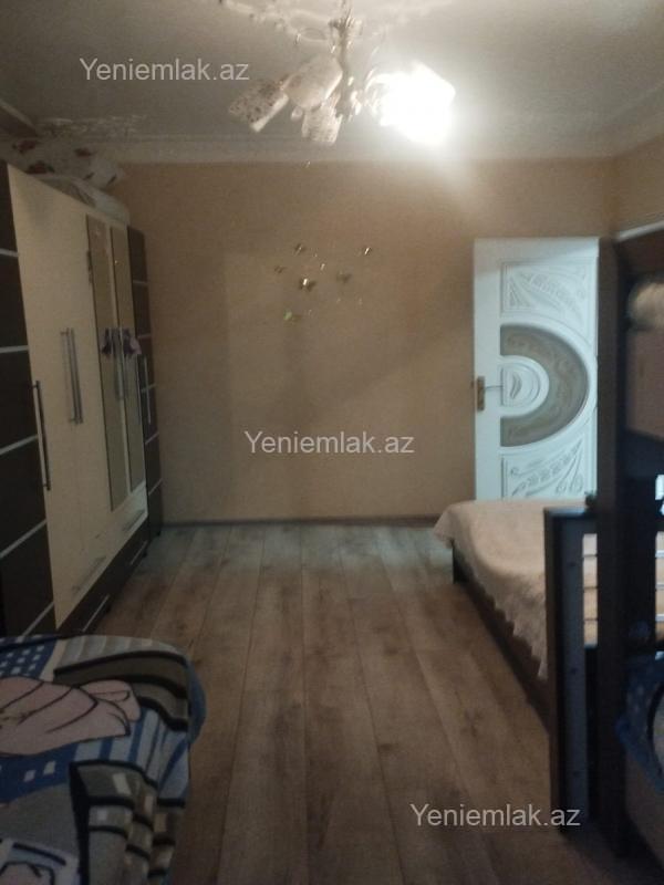 Satılır 3 otaqlı Bina evi menzil (Köhnə tikili), 70 m², 10-cu mikrorayon — Mənzil, Sumqayıt (8)