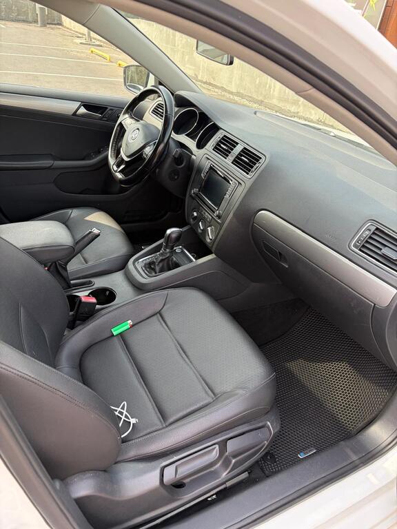 Volkswagen Jetta, 1.4 L, 2017 il, 183 000 km — Avtomobillər, Bakı (3)