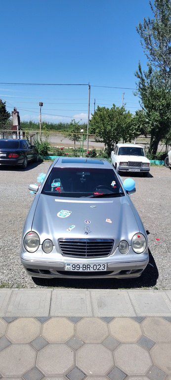 Mercedes E 240, 2.6 L, 2000 il, 252 453 km — Bərdə