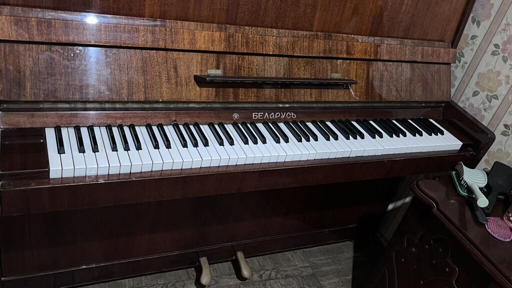 Piano, Belarus, Akustik, Yeni, Ünvandan götürmə — Pianino və digər klaviş alətləri, Bakı (3)
