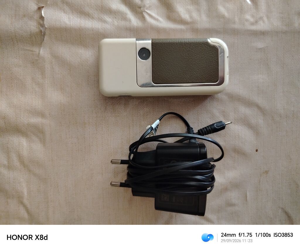 Nokia 2, rəng - Qızılı, Düyməli — Nokia, Digah (2)