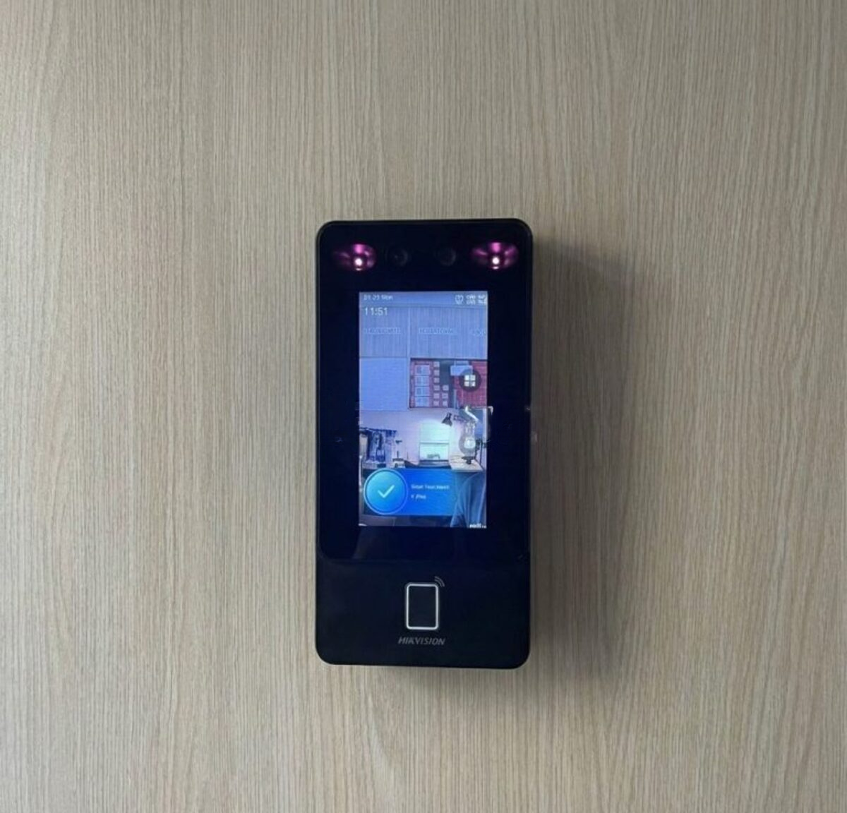Girişə nəzarət terminalı Hikvision DS-K1T344MBFWX-E1 — Mallar, Bakı (3)