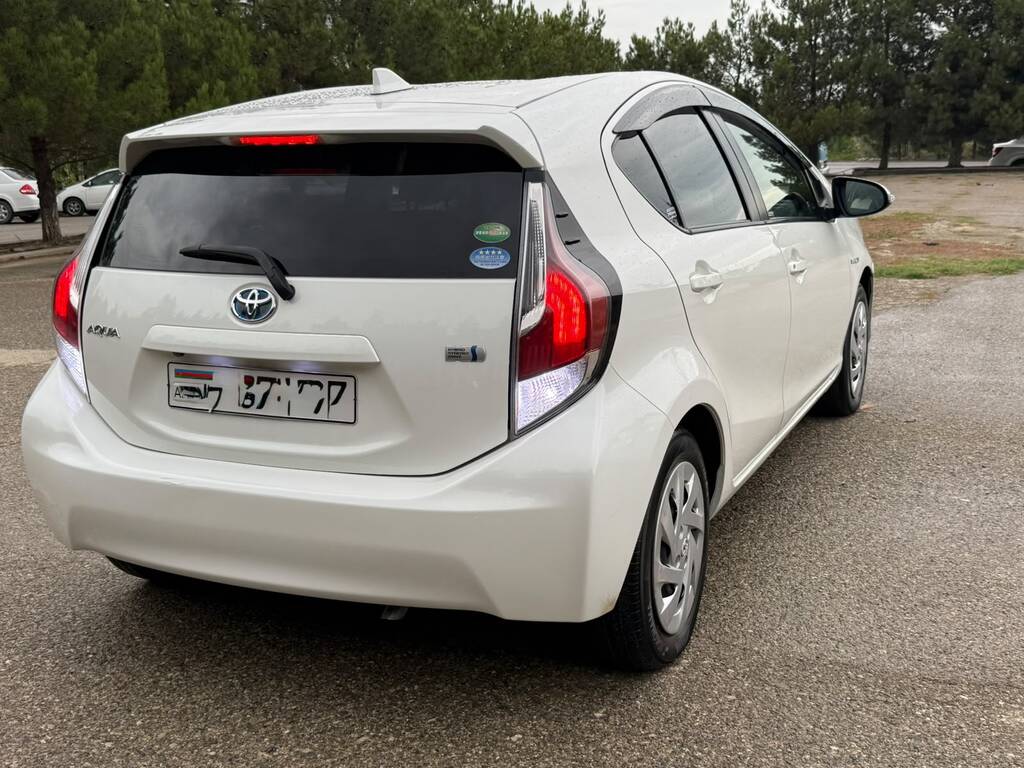 Toyota Aqua, 1.5 L, 0.9 kWh, 2016 il, 62 760 km — Avtomobillər, Bakı (6)