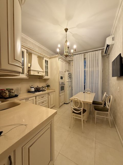 Satılır 4 otaqlı yeni tikili 105 m² — Bakı